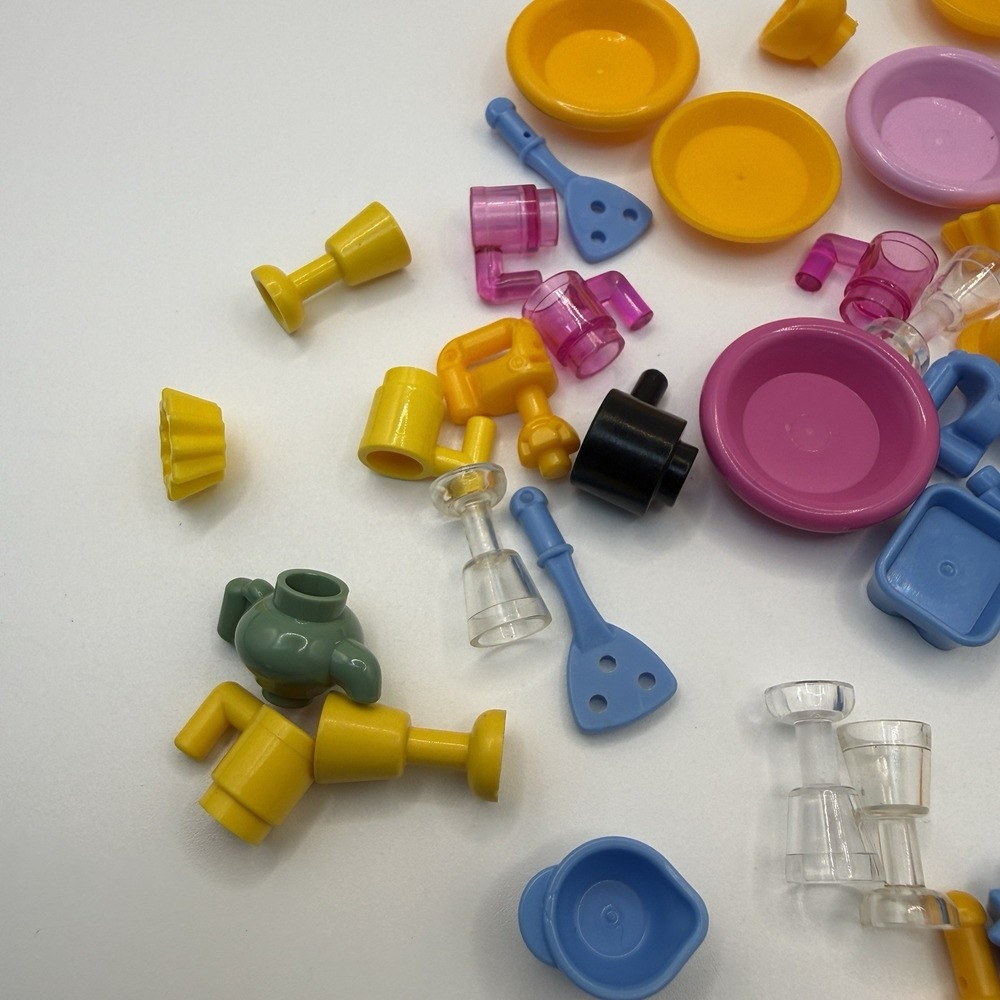 LEGO 50 Piece Kitchen Accessories Lot - Plates, Cups, Pans, Silverwear 004 - Picture 2 of 6